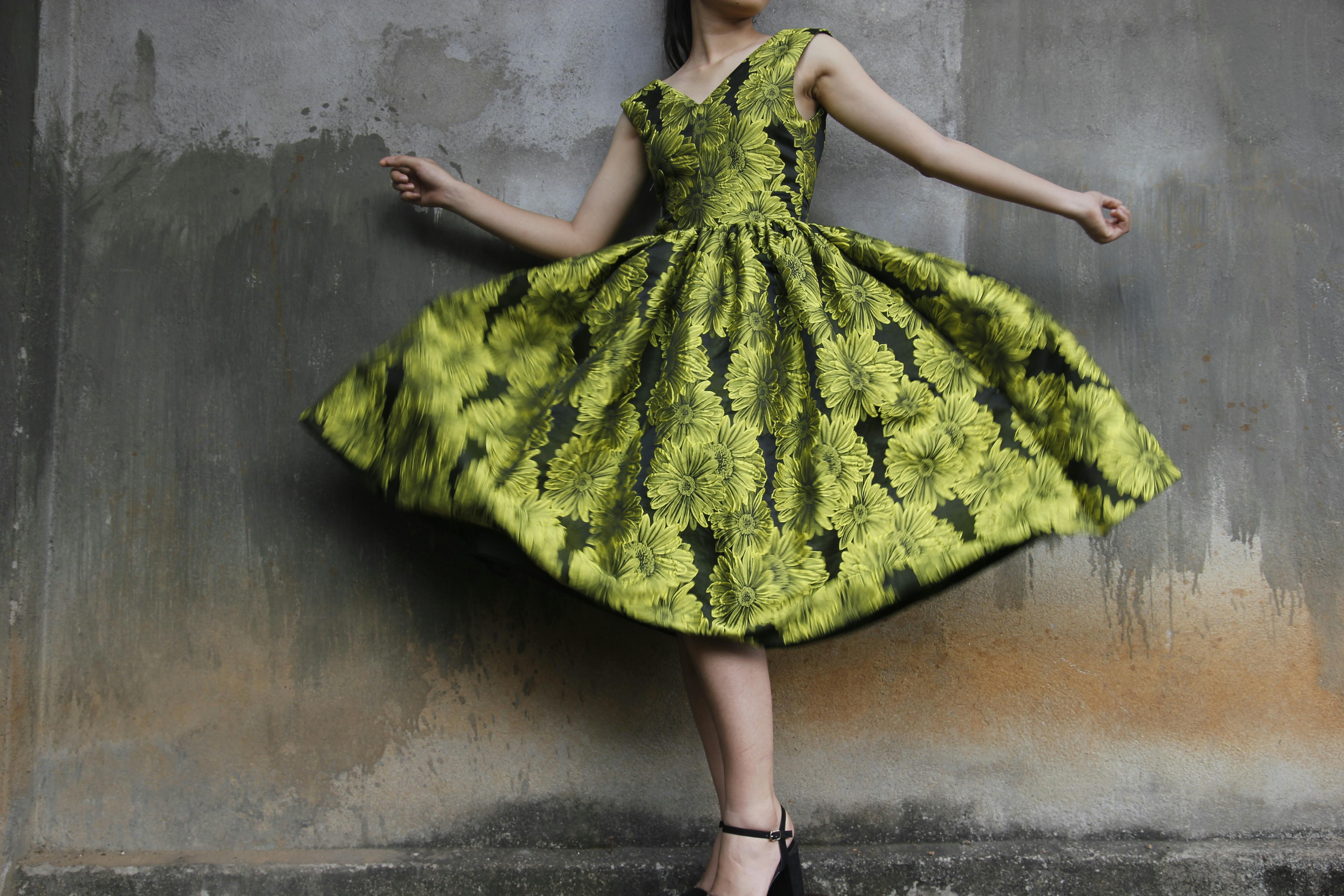 Green Dress Style
